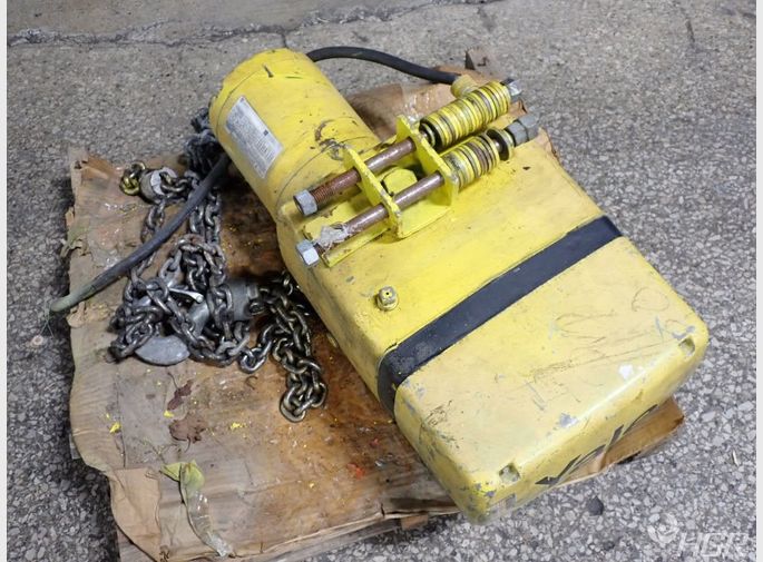 Yale Chain Hoist