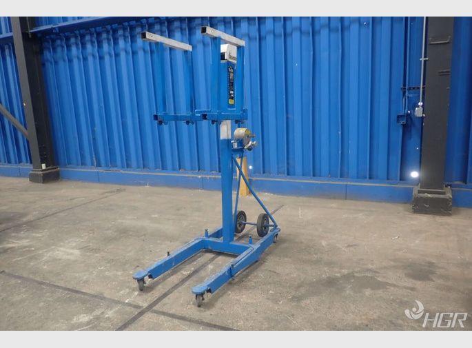 Vermette Manual Operated Lift