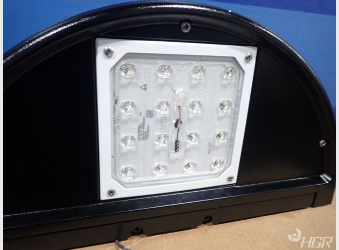  Light Fixture