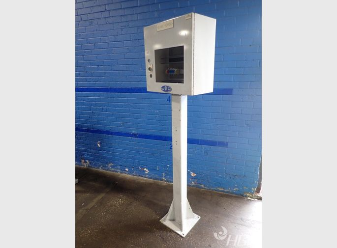 Comau Enclosure