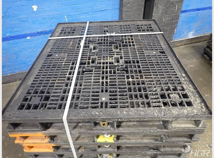  Plastic Pallets