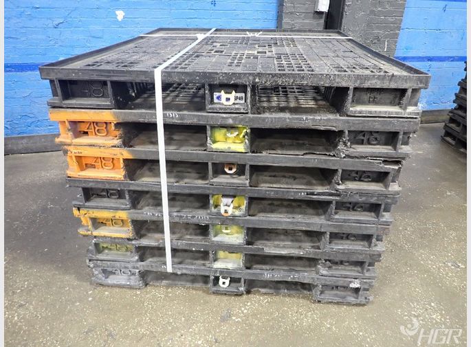  Plastic Pallets