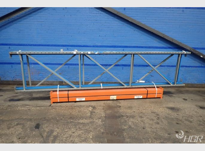  Pallet Racking Lot