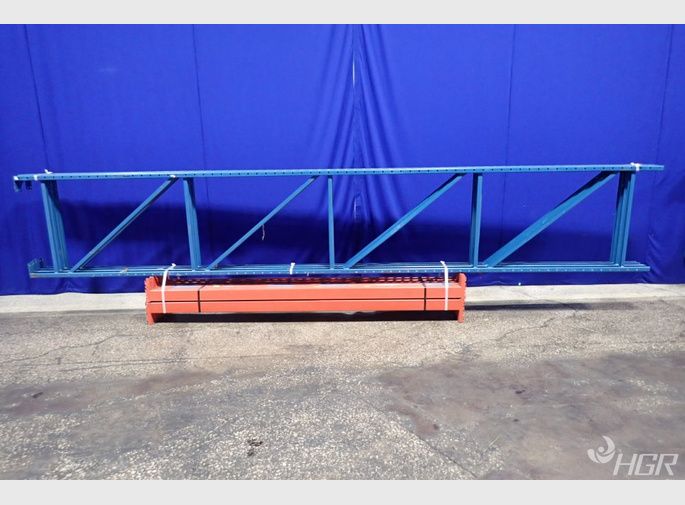  Pallet Racking Lot