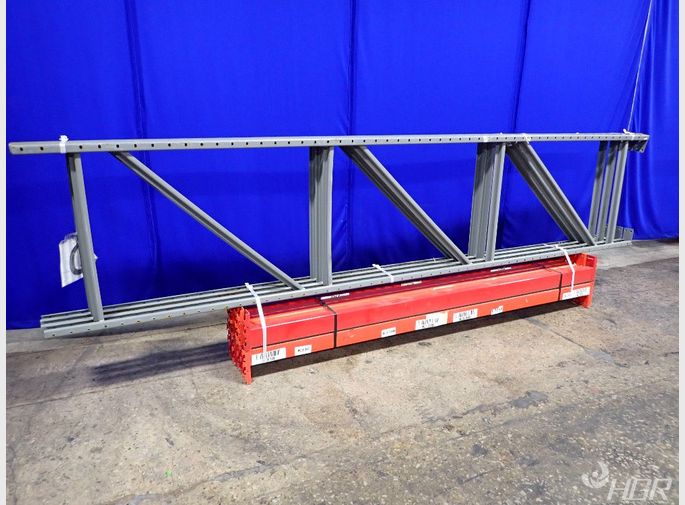  Pallet Racking Lot