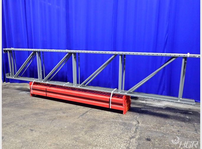  Pallet Racking Lot