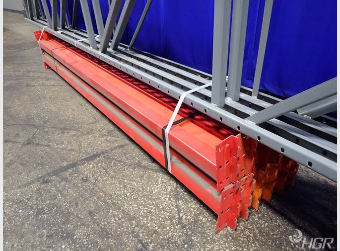  Pallet Racking Lot