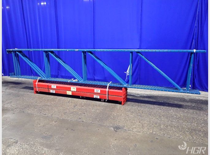  Pallet Racking Lot
