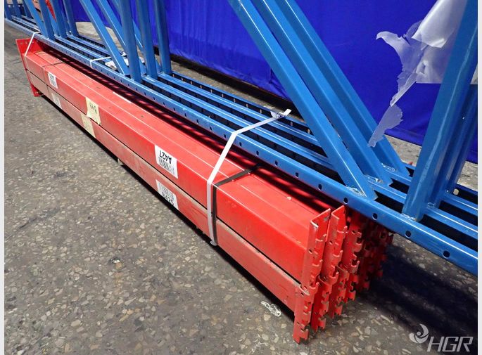  Pallet Racking Lot