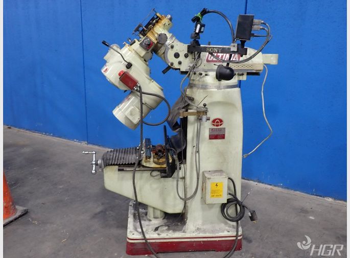 Acer Vertical Milling Machine