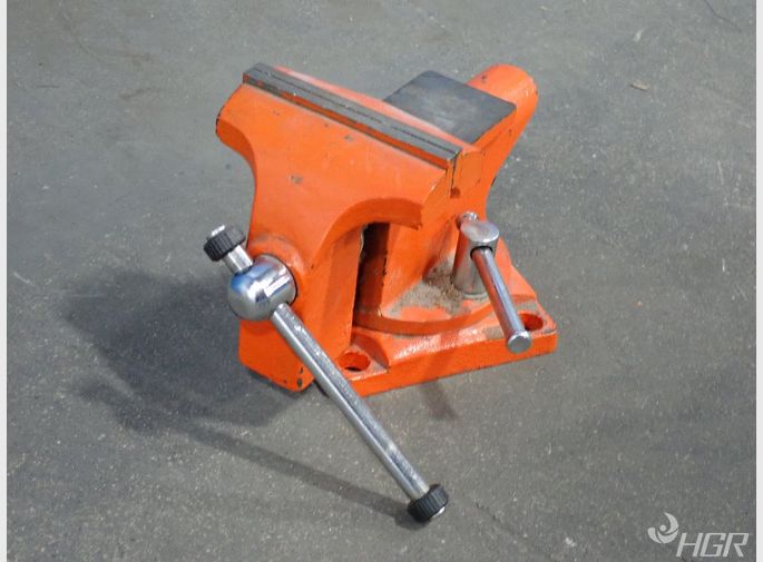 Pony  Vise