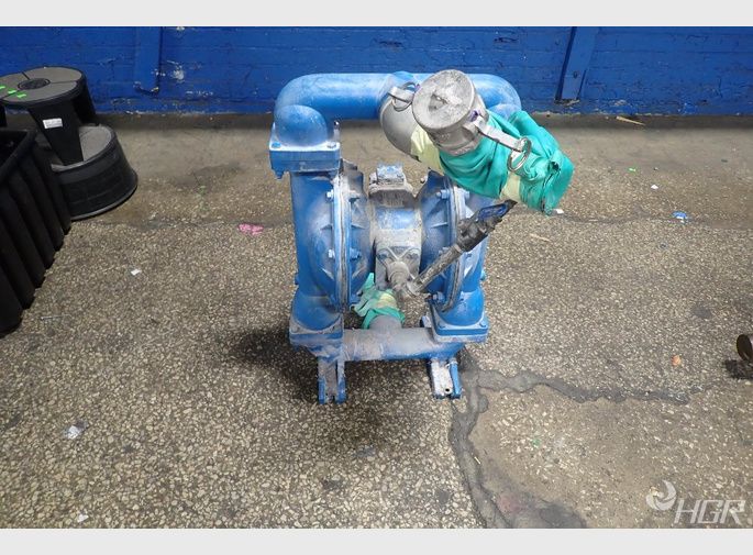 Sandpiper Diaphragm Pump