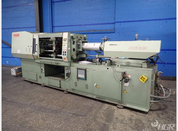 Nissei Injection Molder