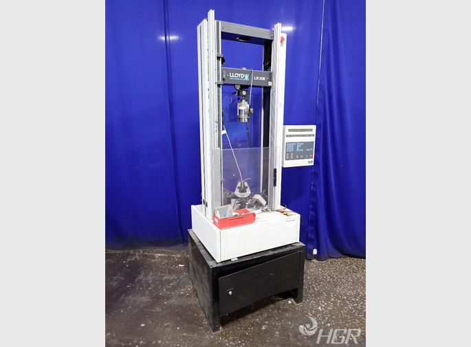 Lloyd Universal Test Machine