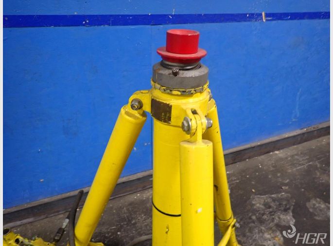  Hydraulic Jack