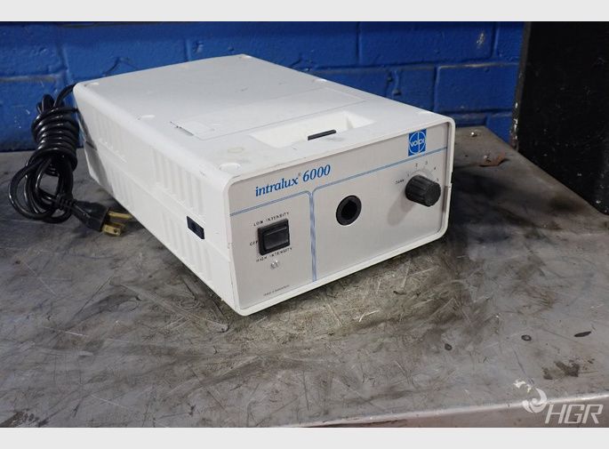 Volpi Light Source