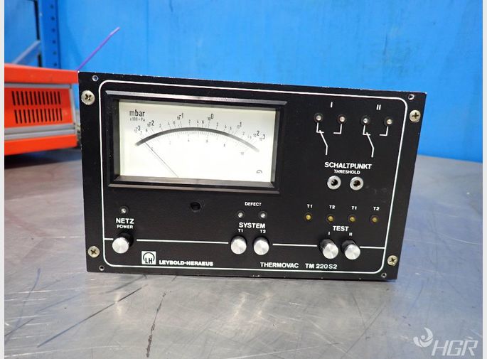 Leyboldheraeus Vacuum Gauge