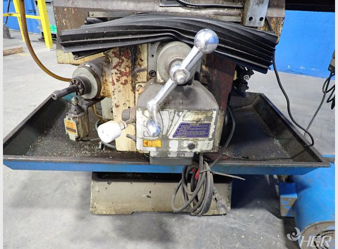Summit Vertical Milling Machine
