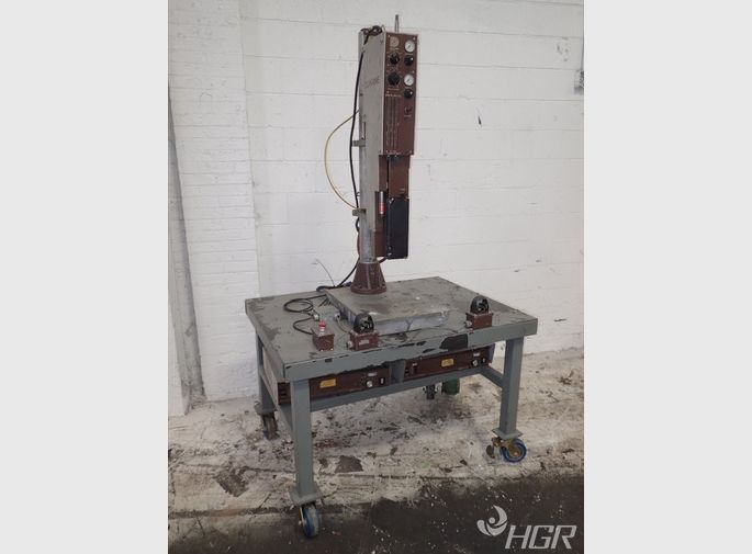 Dukane Ultrasonic Welder