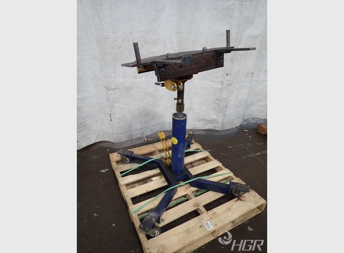 Napa Telescoping Transmission Jack