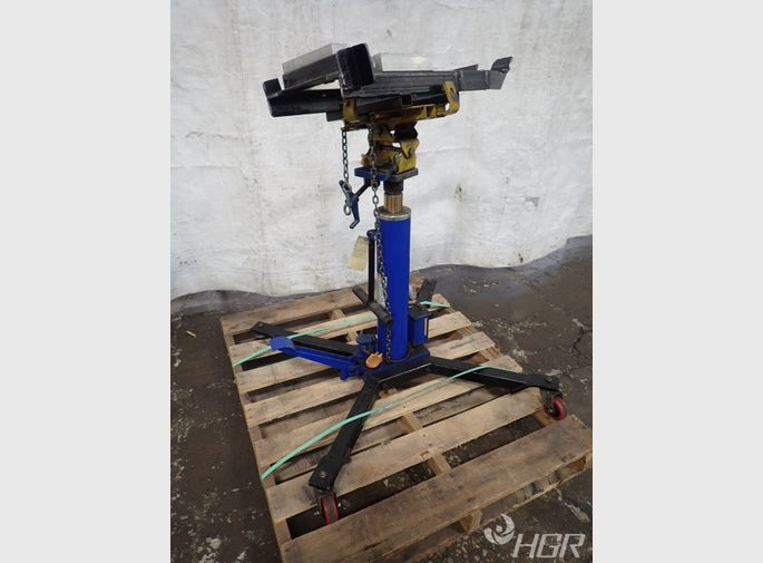 Westward Telescoping Transmission Jack