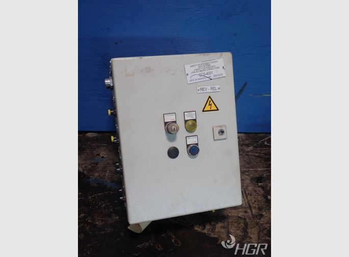  Control Box 