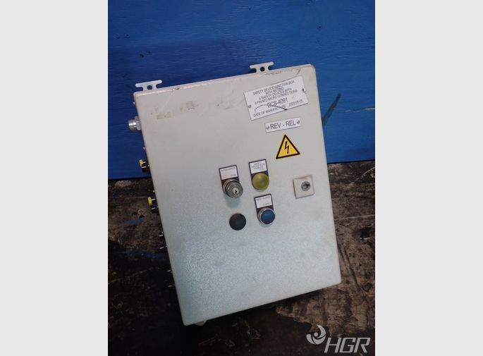  Control Box 