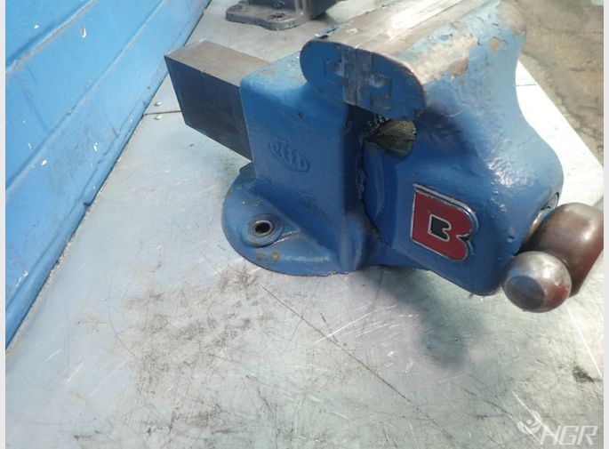 Reed  Vise
