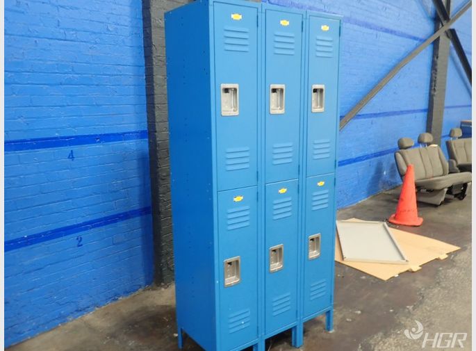  Locker