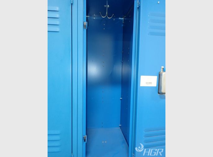  Locker