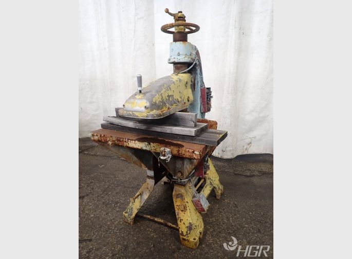 Bata Engineering Clicker Press
