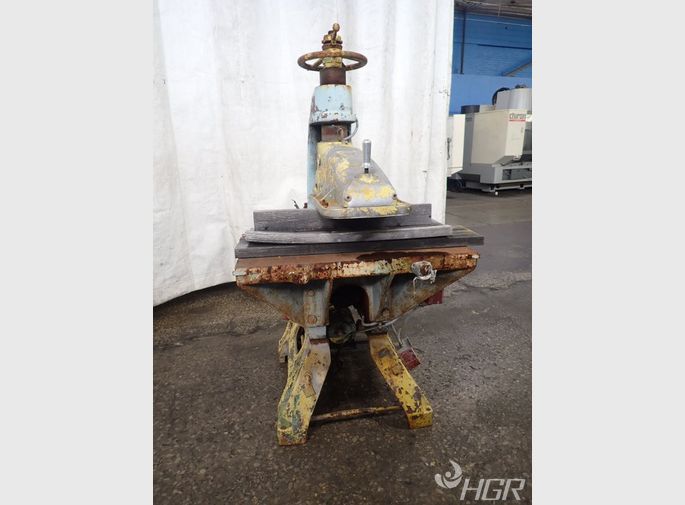 Bata Engineering Clicker Press