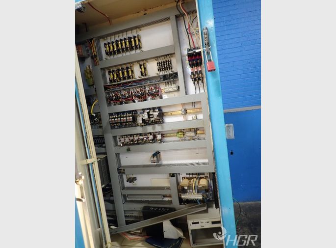  Electrical Cabinet W Electrical Components
