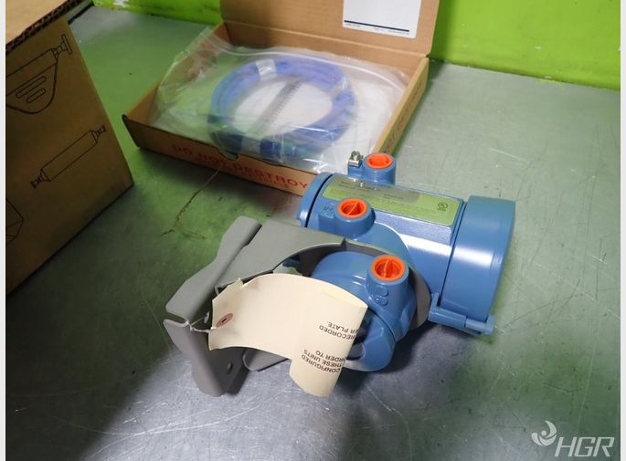 Emerson Emerson 1700r11abuezzz Micro Motion Transmitter