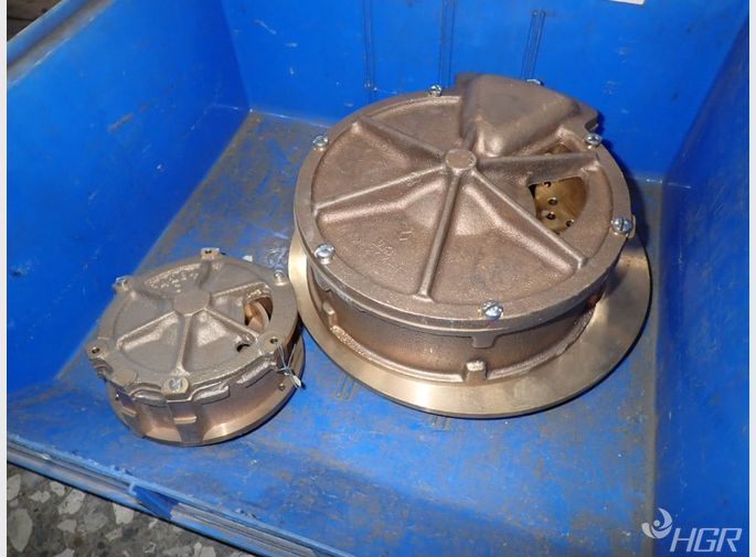  Valves