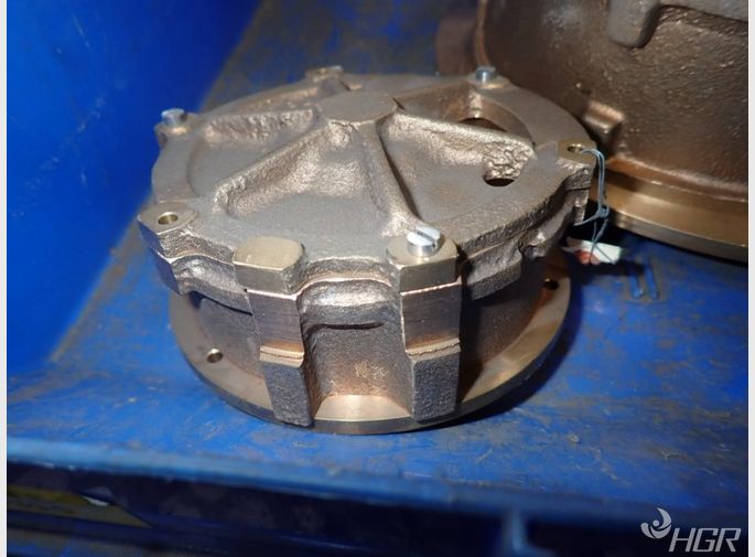  Valves