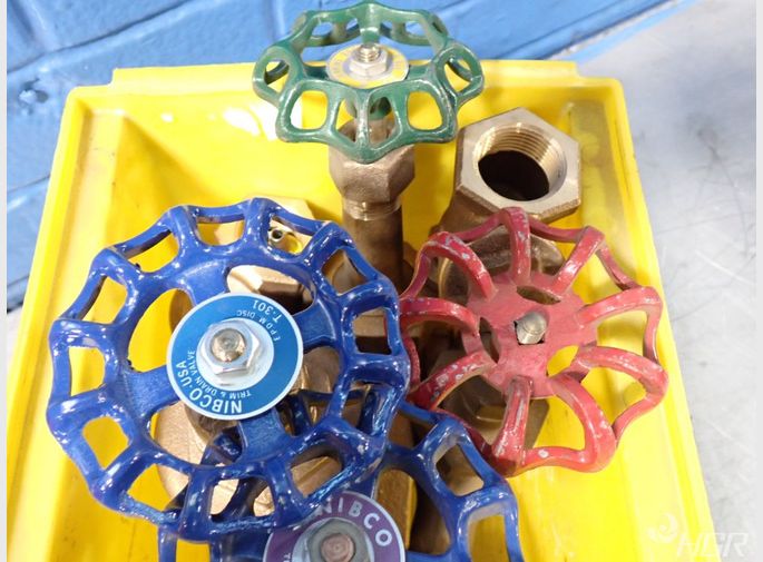  Valves