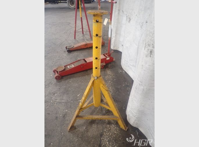  Trailer Stabilizing Jack