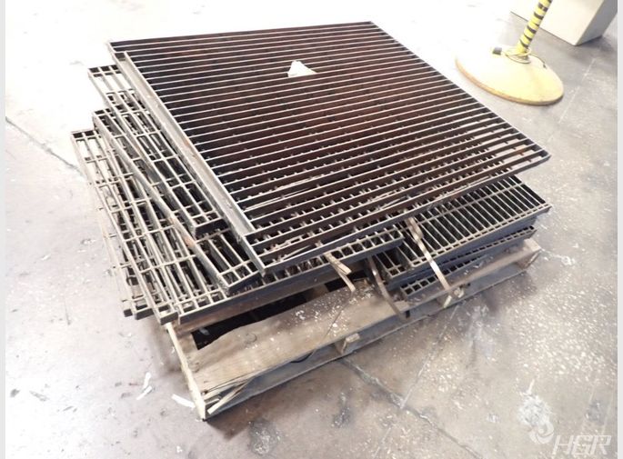  Grates