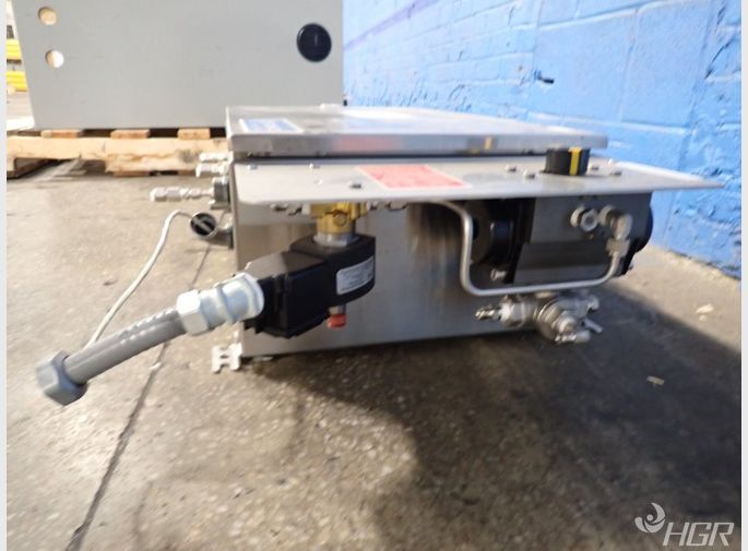 Neutronicsntron Gas Analyzer