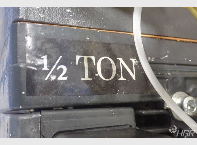  Electric Hoist