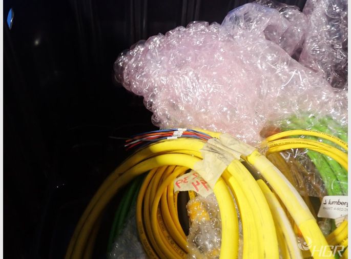  Cables