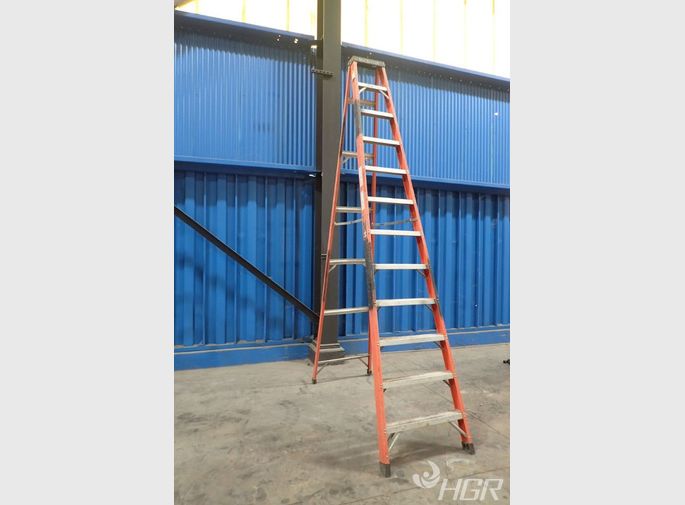 Michigan Ladder Co Step Ladder