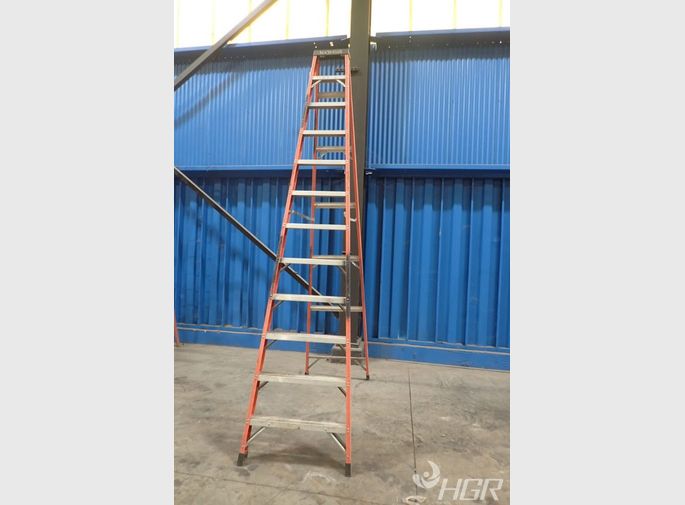 Michigan Ladder Co Step Ladder