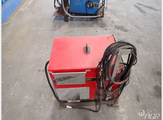 Lincoln Electric Welding Power Source