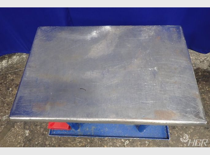  Manual Lift Table