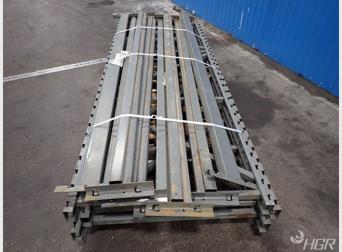  Pallet Racking Lot