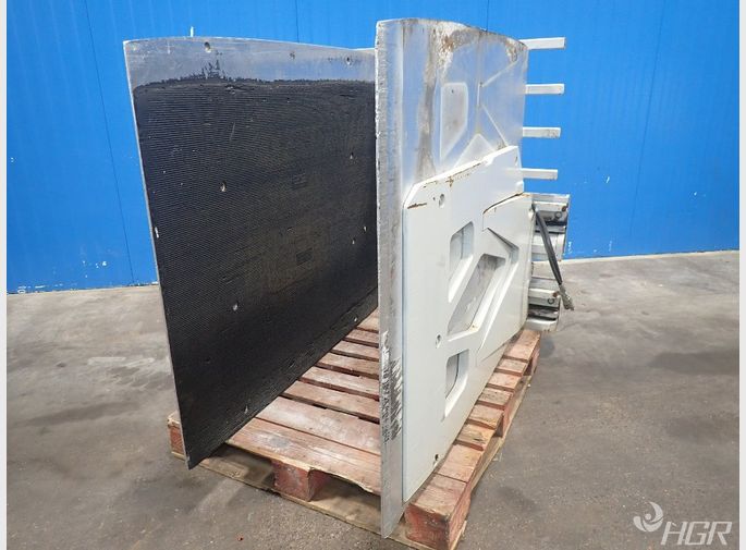 Cascade Forklift Clamp Attachment