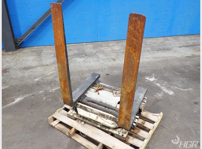 Cascade Rotating Fork Positioner