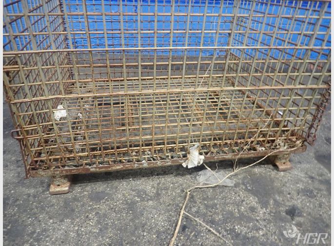  Stackable Wire Basket